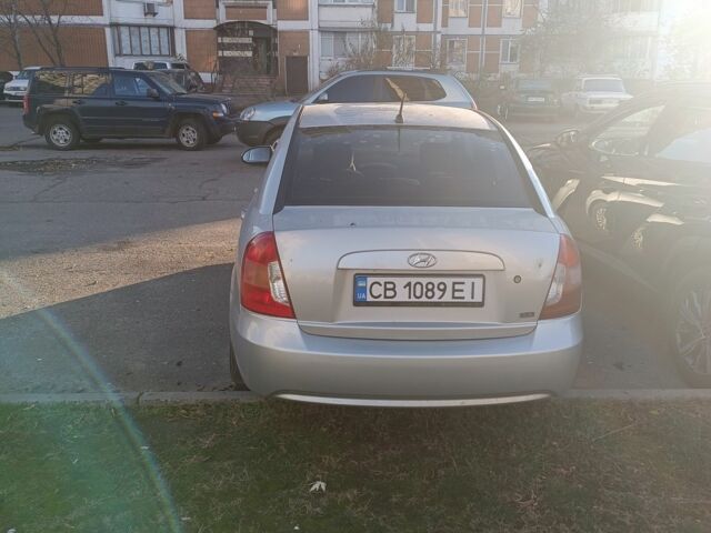 Серый Хендай Акцент, объемом двигателя 1.6 л и пробегом 246 тыс. км за 4900 $, фото 2 на Automoto.ua