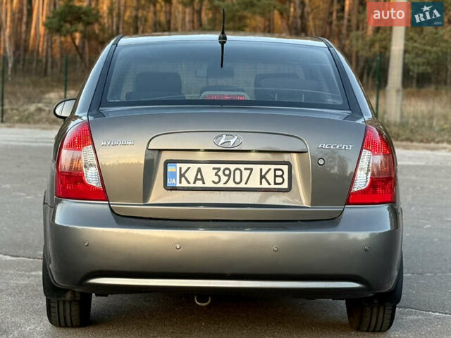 Сірий Хендай Акцент, об'ємом двигуна 1.4 л та пробігом 138 тис. км за 5600 $, фото 32 на Automoto.ua