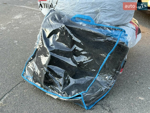 Сірий Хендай Акцент, об'ємом двигуна 1.4 л та пробігом 138 тис. км за 5600 $, фото 71 на Automoto.ua