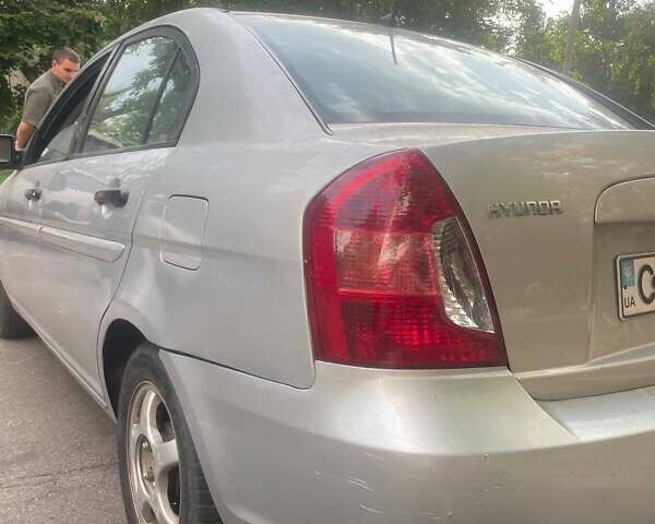 Серый Хендай Акцент, объемом двигателя 1.49 л и пробегом 143 тыс. км за 4000 $, фото 17 на Automoto.ua