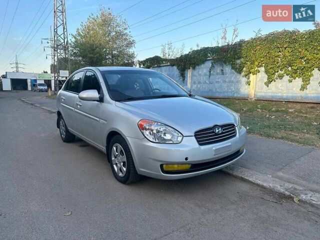 Серый Хендай Акцент, объемом двигателя 1.6 л и пробегом 191 тыс. км за 3700 $, фото 6 на Automoto.ua