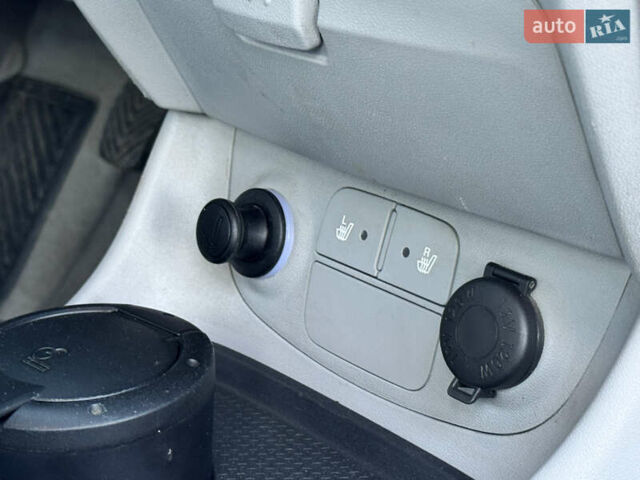 Серый Хендай Акцент, объемом двигателя 1.4 л и пробегом 98 тыс. км за 4899 $, фото 25 на Automoto.ua