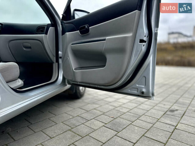 Серый Хендай Акцент, объемом двигателя 1.4 л и пробегом 312 тыс. км за 4150 $, фото 16 на Automoto.ua