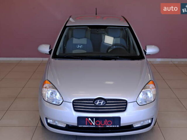 Серый Хендай Акцент, объемом двигателя 1.6 л и пробегом 55 тыс. км за 6900 $, фото 1 на Automoto.ua