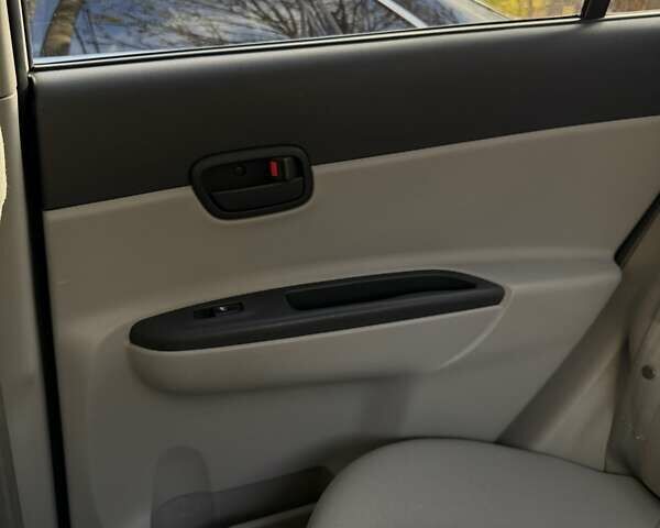 Сірий Хендай Акцент, об'ємом двигуна 1.4 л та пробігом 72 тис. км за 7500 $, фото 19 на Automoto.ua