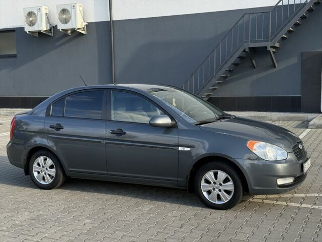 Серый Хендай Акцент, объемом двигателя 1.5 л и пробегом 154 тыс. км за 4799 $, фото 5 на Automoto.ua