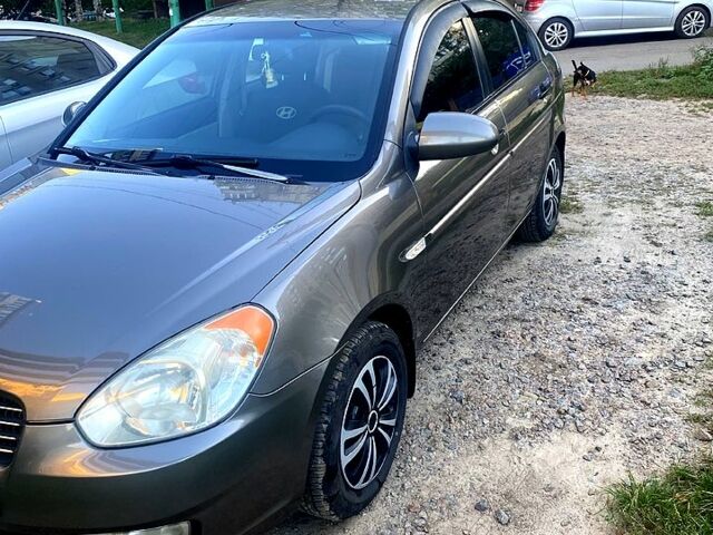 Серый Хендай Акцент, объемом двигателя 1.4 л и пробегом 230 тыс. км за 4800 $, фото 4 на Automoto.ua