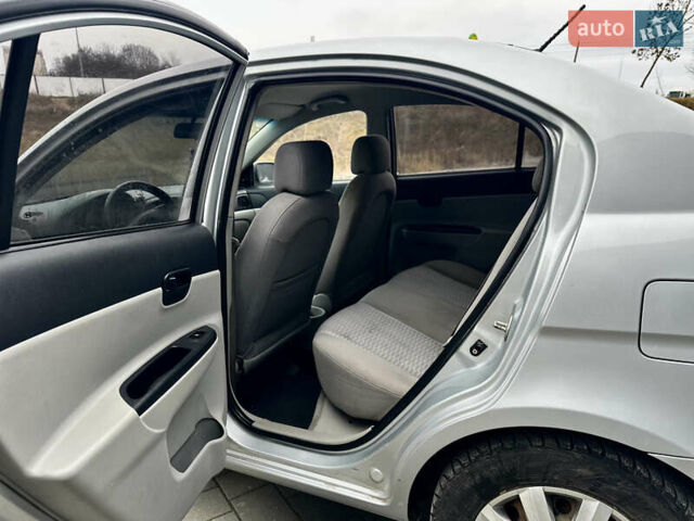 Серый Хендай Акцент, объемом двигателя 1.4 л и пробегом 312 тыс. км за 4150 $, фото 15 на Automoto.ua