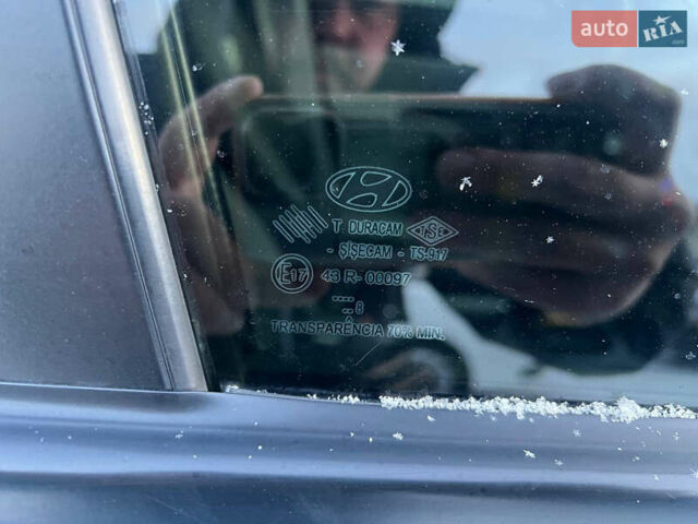 Сірий Хендай Акцент, об'ємом двигуна 1.4 л та пробігом 148 тис. км за 5999 $, фото 17 на Automoto.ua