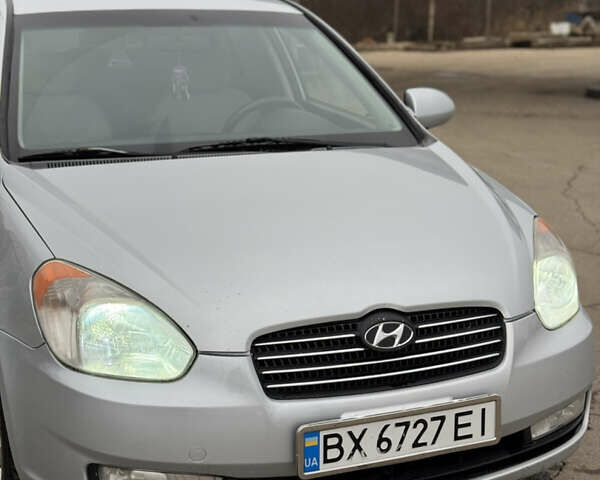 Сірий Хендай Акцент, об'ємом двигуна 1.4 л та пробігом 313 тис. км за 4150 $, фото 2 на Automoto.ua