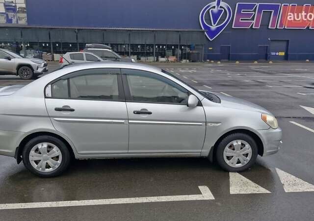 Сірий Хендай Акцент, об'ємом двигуна 1.49 л та пробігом 268 тис. км за 3500 $, фото 1 на Automoto.ua