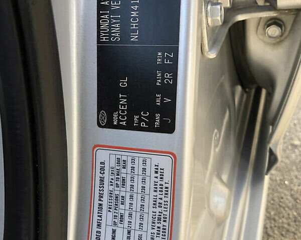 Сірий Хендай Акцент, об'ємом двигуна 1.4 л та пробігом 225 тис. км за 4700 $, фото 10 на Automoto.ua