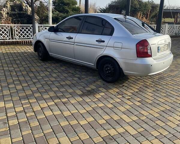 Сірий Хендай Акцент, об'ємом двигуна 1.4 л та пробігом 350 тис. км за 4300 $, фото 17 на Automoto.ua