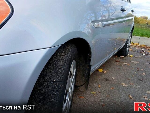 Сірий Хендай Акцент, об'ємом двигуна 1.4 л та пробігом 138 тис. км за 5000 $, фото 12 на Automoto.ua