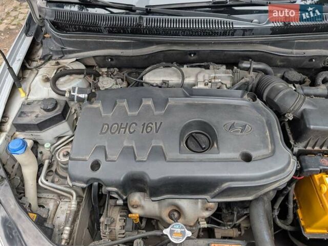 Сірий Хендай Акцент, об'ємом двигуна 1.4 л та пробігом 216 тис. км за 4600 $, фото 8 на Automoto.ua