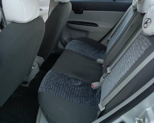 Сірий Хендай Акцент, об'ємом двигуна 1.4 л та пробігом 130 тис. км за 5100 $, фото 35 на Automoto.ua