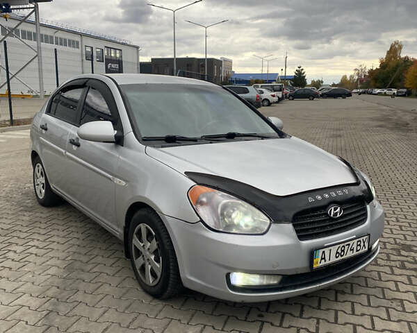 Сірий Хендай Акцент, об'ємом двигуна 1.4 л та пробігом 252 тис. км за 4500 $, фото 1 на Automoto.ua