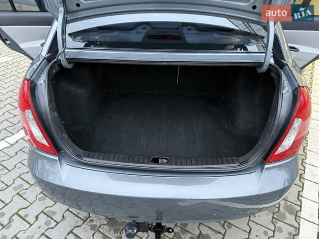 Серый Хендай Акцент, объемом двигателя 1.5 л и пробегом 155 тыс. км за 5200 $, фото 39 на Automoto.ua