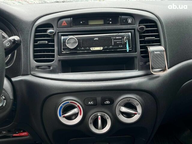 Серый Хендай Акцент, объемом двигателя 1.6 л и пробегом 105 тыс. км за 4490 $, фото 23 на Automoto.ua