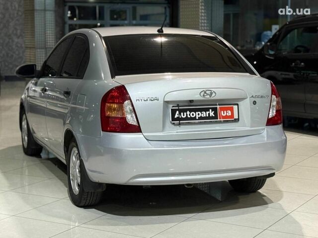 Серый Хендай Акцент, объемом двигателя 1.4 л и пробегом 203 тыс. км за 4990 $, фото 3 на Automoto.ua