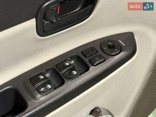 Серый Хендай Акцент, объемом двигателя 1.4 л и пробегом 203 тыс. км за 4990 $, фото 8 на Automoto.ua