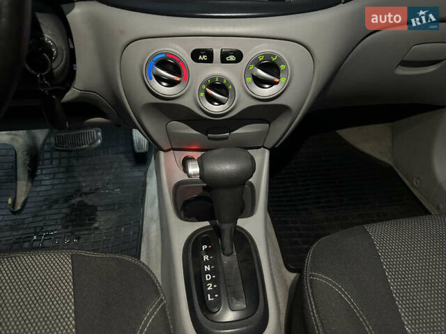 Серый Хендай Акцент, объемом двигателя 1.4 л и пробегом 200 тыс. км за 4990 $, фото 34 на Automoto.ua