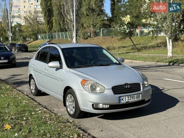 Сірий Хендай Акцент, об'ємом двигуна 1.6 л та пробігом 136 тис. км за 6300 $, фото 1 на Automoto.ua