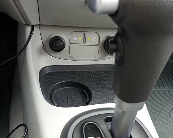 Сірий Хендай Акцент, об'ємом двигуна 1.4 л та пробігом 73 тис. км за 5995 $, фото 29 на Automoto.ua