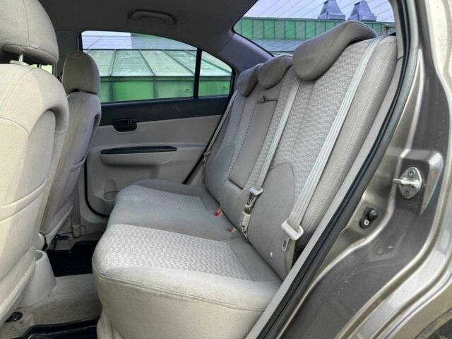 Сірий Хендай Акцент, об'ємом двигуна 0 л та пробігом 228 тис. км за 5990 $, фото 9 на Automoto.ua