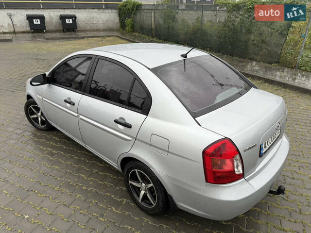 Серый Хендай Акцент, объемом двигателя 1.49 л и пробегом 190 тыс. км за 6200 $, фото 5 на Automoto.ua