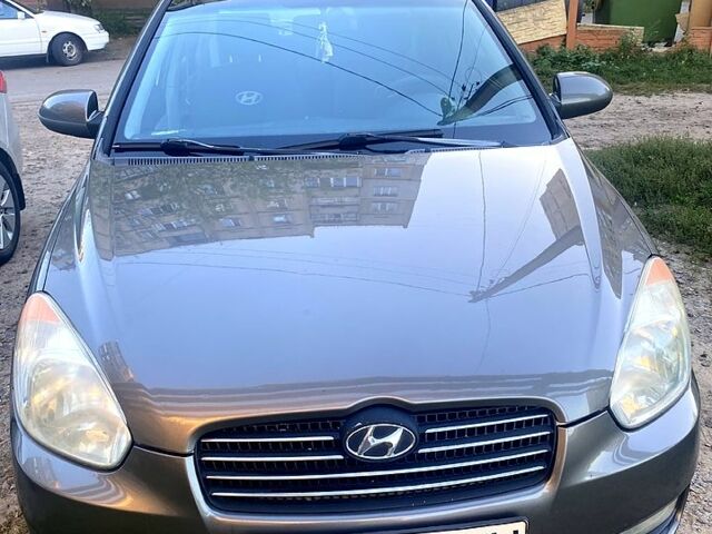 Серый Хендай Акцент, объемом двигателя 1.4 л и пробегом 230 тыс. км за 4800 $, фото 1 на Automoto.ua