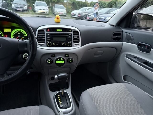 Хендай Акцент 2008 в Виннице на Automoto.ua Серый Хендай Акцент, объемом двигателя 1.6 л и пробегом 197 тыс. км за 5650 $, фото 8 на Automoto.ua