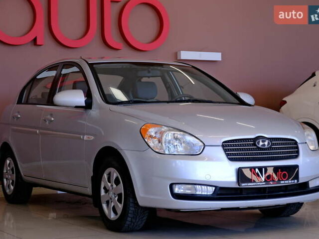 Серый Хендай Акцент, объемом двигателя 1.6 л и пробегом 55 тыс. км за 6900 $, фото 6 на Automoto.ua