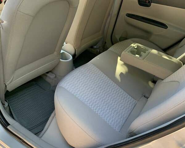 Сірий Хендай Акцент, об'ємом двигуна 1.4 л та пробігом 170 тис. км за 5100 $, фото 24 на Automoto.ua