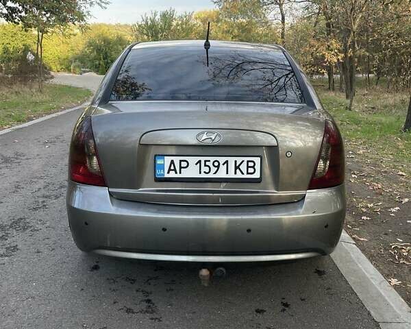 Сірий Хендай Акцент, об'ємом двигуна 1.4 л та пробігом 160 тис. км за 4999 $, фото 4 на Automoto.ua
