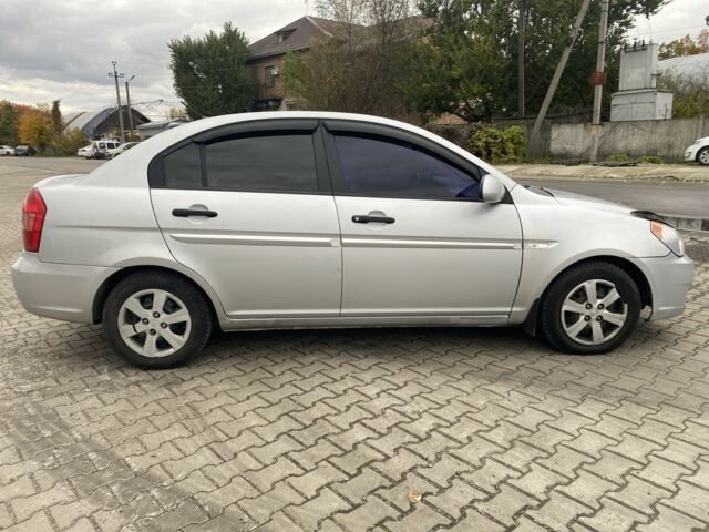 Сірий Хендай Акцент, об'ємом двигуна 1.4 л та пробігом 252 тис. км за 4500 $, фото 4 на Automoto.ua