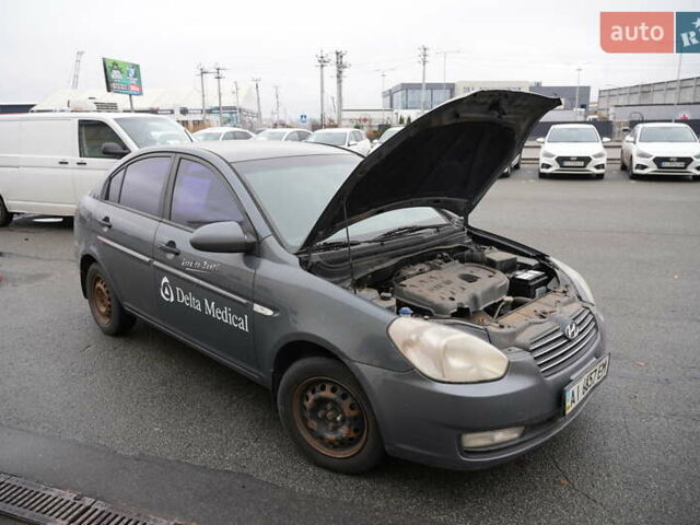 Серый Хендай Акцент, объемом двигателя 1.4 л и пробегом 300 тыс. км за 3312 $, фото 8 на Automoto.ua