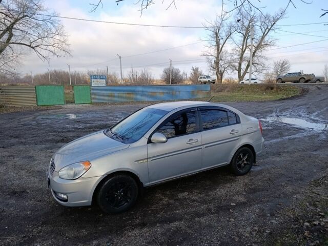 Сірий Хендай Акцент, об'ємом двигуна 1.4 л та пробігом 300 тис. км за 2800 $, фото 4 на Automoto.ua