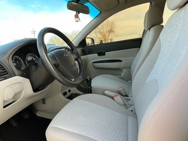 Хендай Акцент 2008 в Сумах на Automoto.ua Серый Хендай Акцент, объемом двигателя 1.4 л и пробегом 174 тыс. км за 5700 $, фото 5 на Automoto.ua