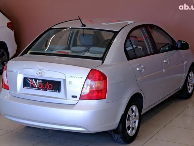 Серый Хендай Акцент, объемом двигателя 1.6 л и пробегом 55 тыс. км за 6900 $, фото 4 на Automoto.ua