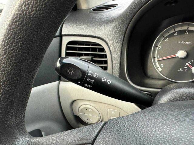 Сірий Хендай Акцент, об'ємом двигуна 0 л та пробігом 228 тис. км за 5990 $, фото 21 на Automoto.ua