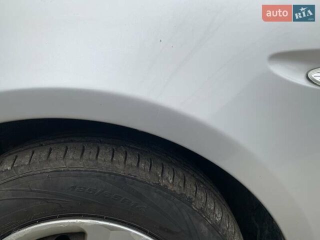 Серый Хендай Акцент, объемом двигателя 1.4 л и пробегом 144 тыс. км за 5300 $, фото 20 на Automoto.ua