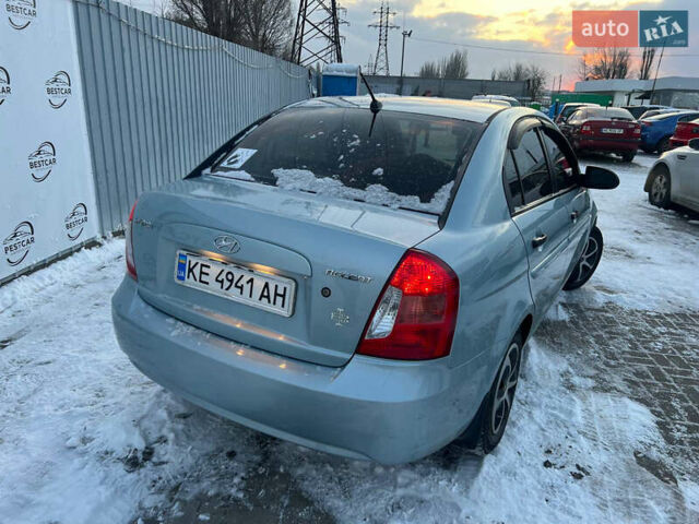 Сірий Хендай Акцент, об'ємом двигуна 1.4 л та пробігом 148 тис. км за 5999 $, фото 2 на Automoto.ua