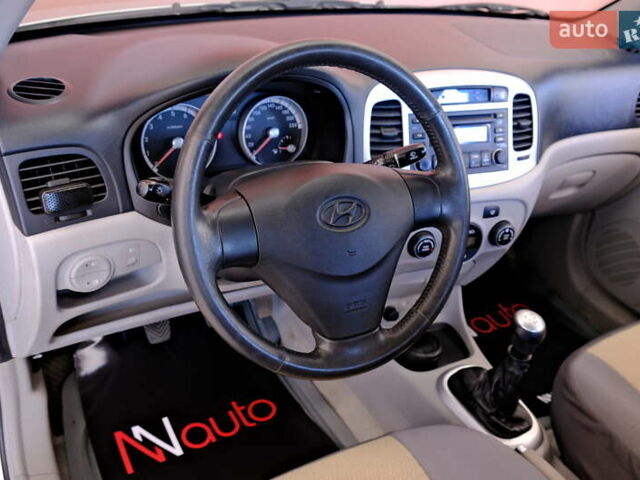 Серый Хендай Акцент, объемом двигателя 1.6 л и пробегом 55 тыс. км за 6900 $, фото 36 на Automoto.ua