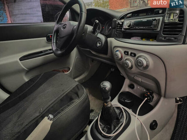 Хендай Акцент 2008 в Бережанах на Automoto.ua Серый Хендай Акцент, объемом двигателя 1.5 л и пробегом 250 тыс. км за 4500 $, фото 6 на Automoto.ua