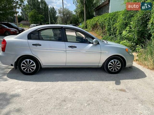 Сірий Хендай Акцент, об'ємом двигуна 1.4 л та пробігом 170 тис. км за 5100 $, фото 11 на Automoto.ua