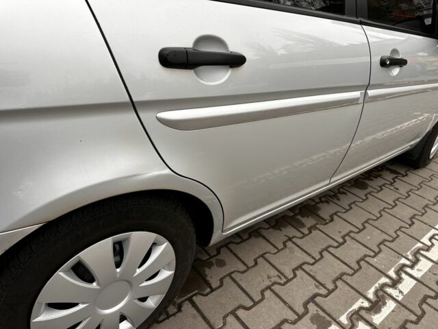 Серый Хендай Акцент, объемом двигателя 1.4 л и пробегом 327 тыс. км за 4500 $, фото 14 на Automoto.ua