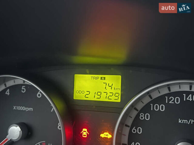 Серый Хендай Акцент, объемом двигателя 1.4 л и пробегом 220 тыс. км за 4500 $, фото 10 на Automoto.ua