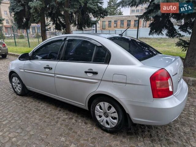 Сірий Хендай Акцент, об'ємом двигуна 1.4 л та пробігом 216 тис. км за 4600 $, фото 1 на Automoto.ua