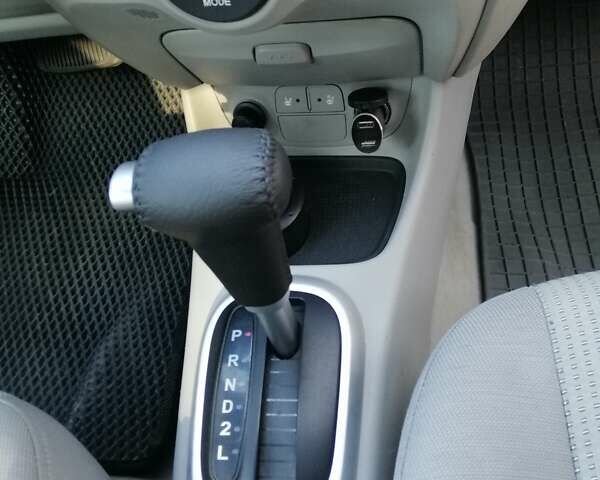 Серый Хендай Акцент, объемом двигателя 1.6 л и пробегом 150 тыс. км за 7000 $, фото 13 на Automoto.ua